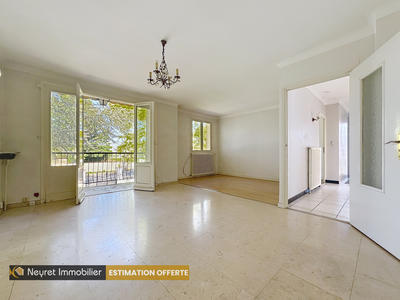 Maison - 96 m² - 4 pièces