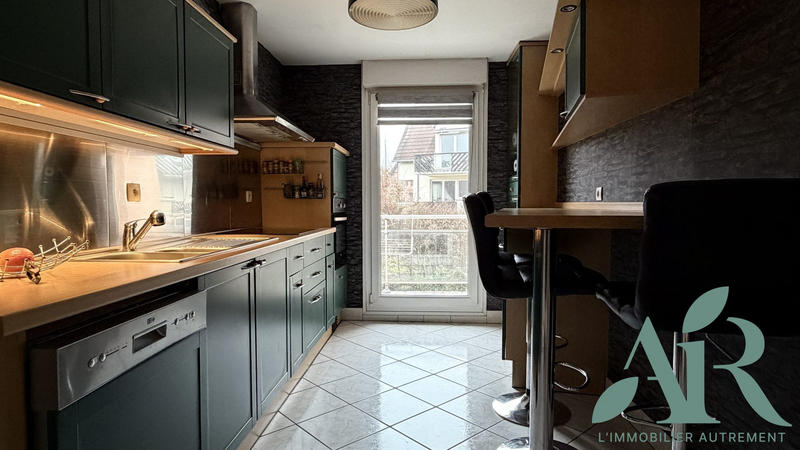 Appartement - 80 m² - 4 pièces