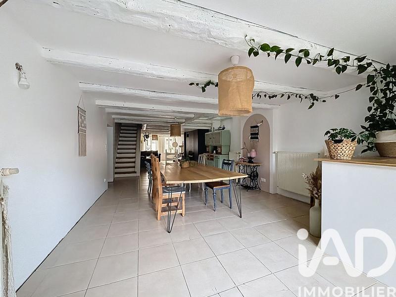 Maison - 247 m² - 6 pièces
