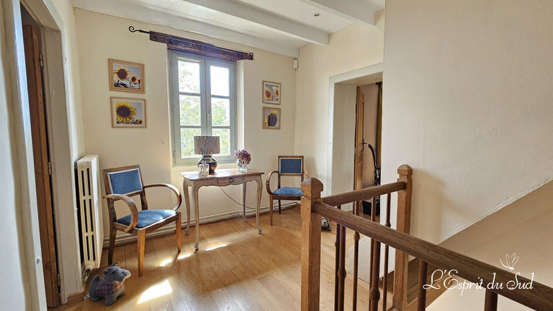 Maison - 298 m² - 10 pièces