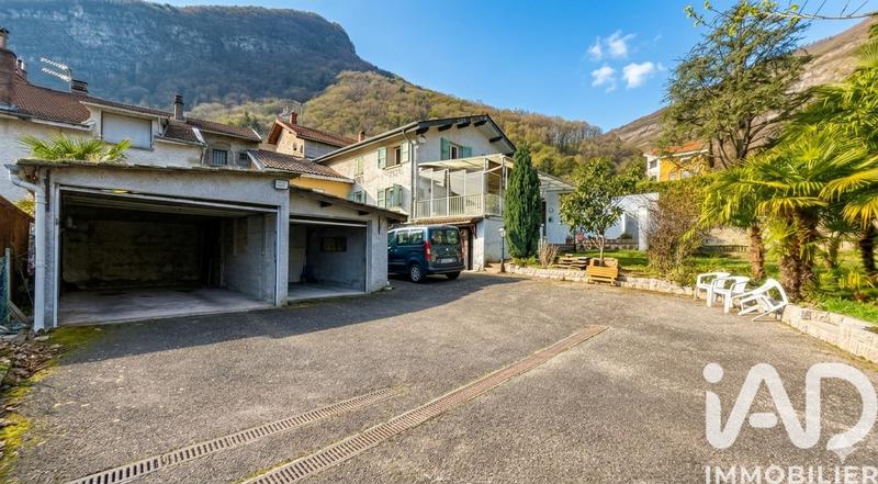 Maison - 163 m² - 6 pièces