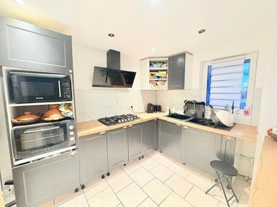 Maison - 110 m² - 6 pièces