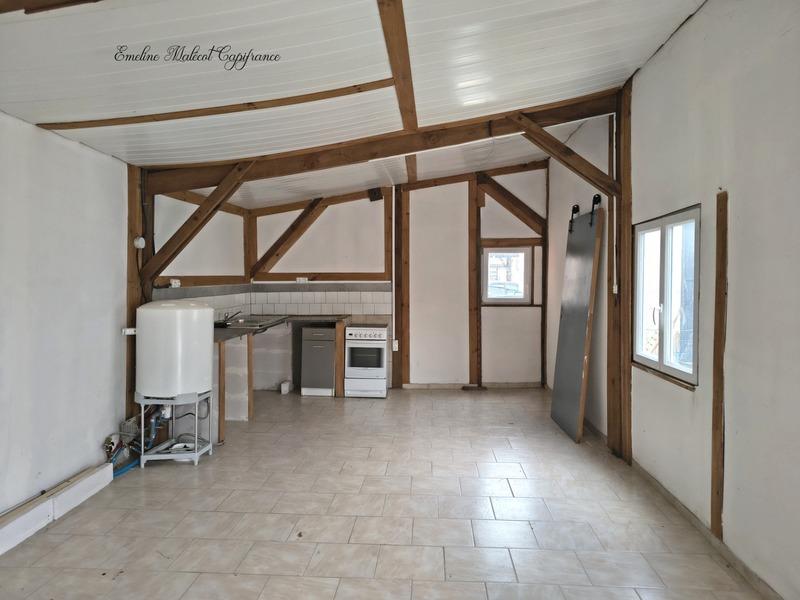 Maison - 185 m² - 8 pièces