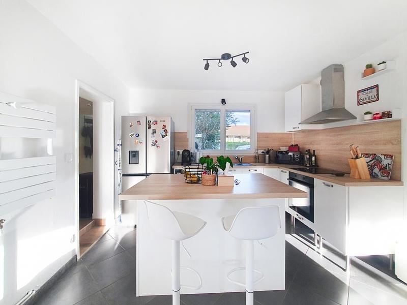 Maison - 104 m² - 5 pièces