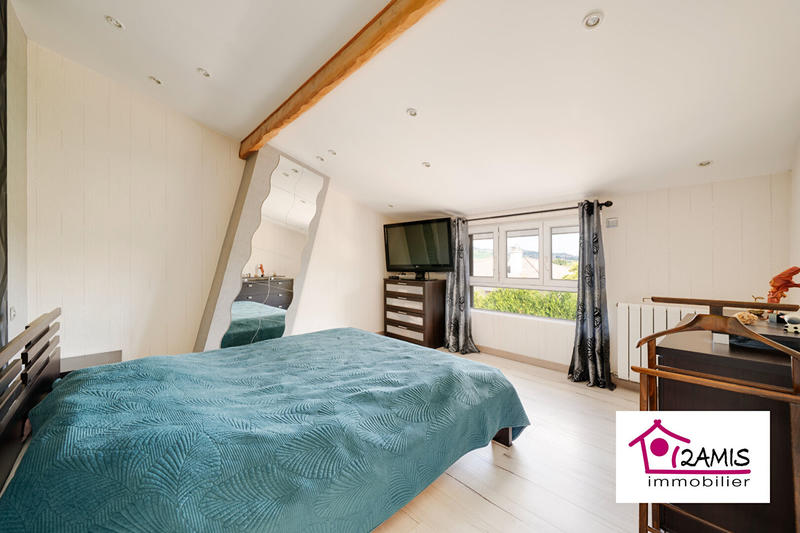 Maison - 140 m² - 7 pièces