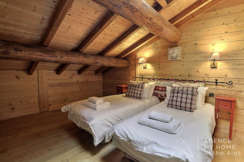 Châlet - 255 m² - 11 pièces