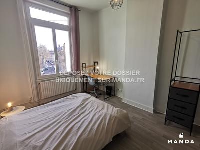 Chambre - 11 m² - 5 pièces