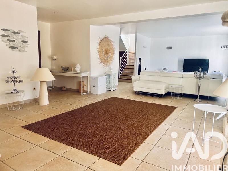 Maison - 170 m² - 5 pièces