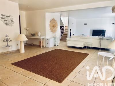 Maison - 170 m² - 5 pièces