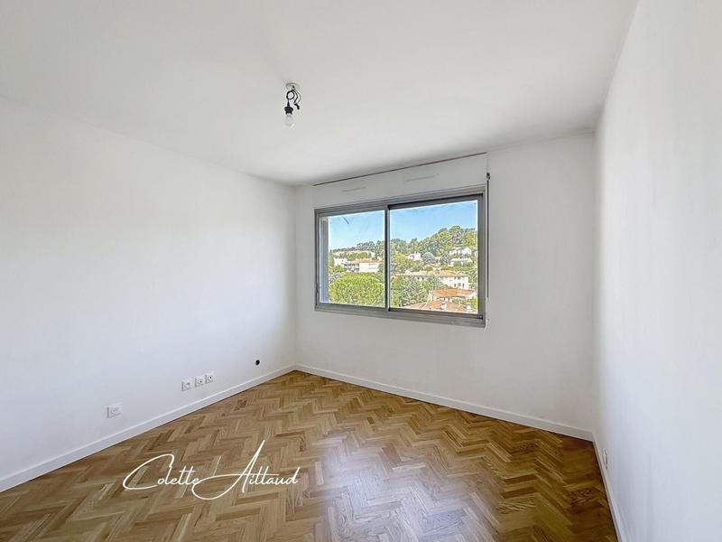 Appartement - 86 m² - 3 pièces