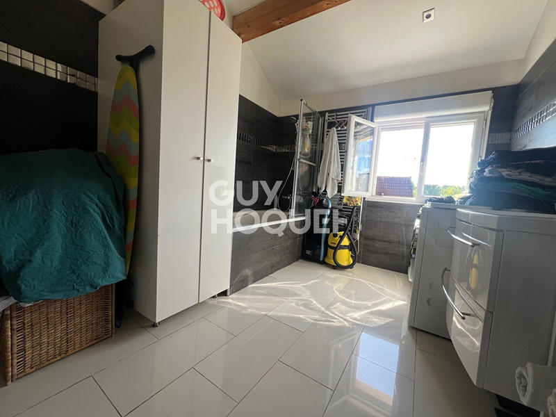 Maison - 198 m² - 6 pièces