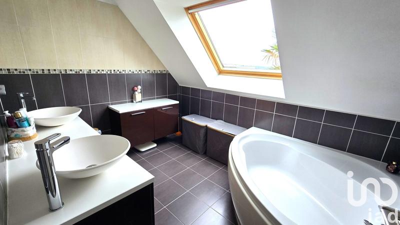 Maison - 155 m² - 7 pièces