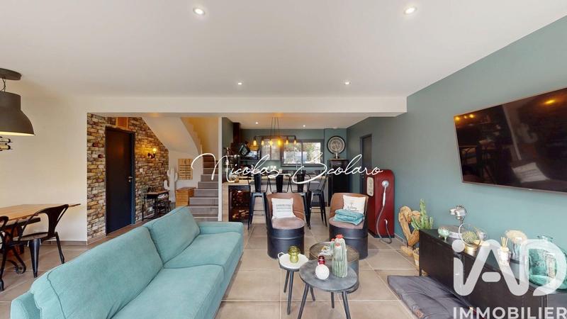 Maison - 186 m² - 5 pièces