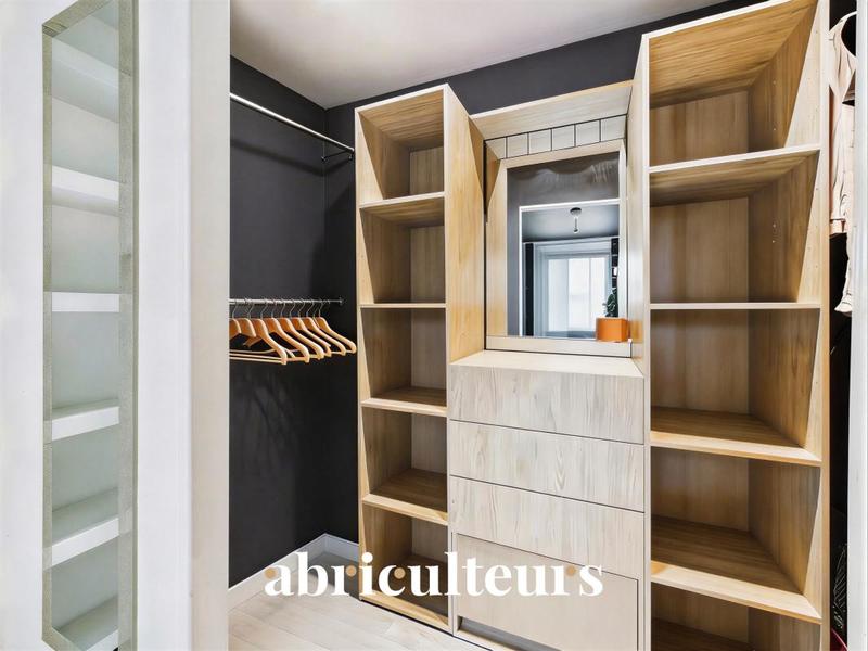 Appartement ancien - 69 m² - 3 pièces