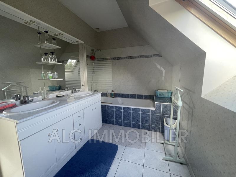 Maison - 190 m² - 5 pièces