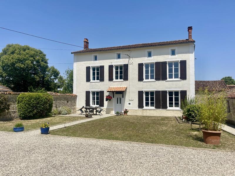 Maison - 136 m² - 4 pièces