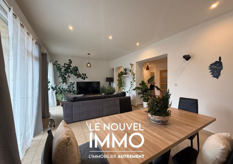 Appartement - 75 m² - 2 pièces