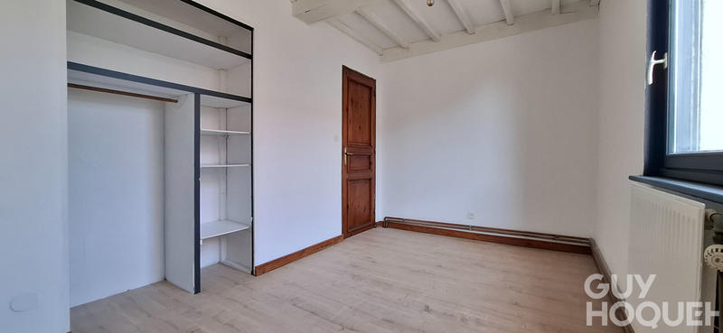 Maison - 180 m² - 9 pièces