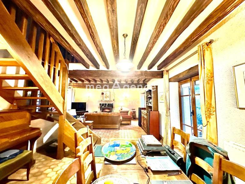 Corps de ferme - 270 m² - 8 pièces