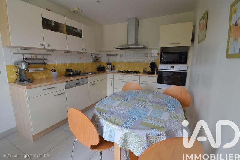 Maison - 95 m² - 5 pièces