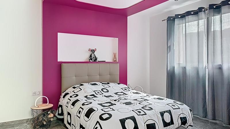 Maison - 183 m² - 7 pièces