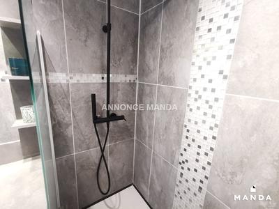 Chambre - 10 m² - 4 pièces