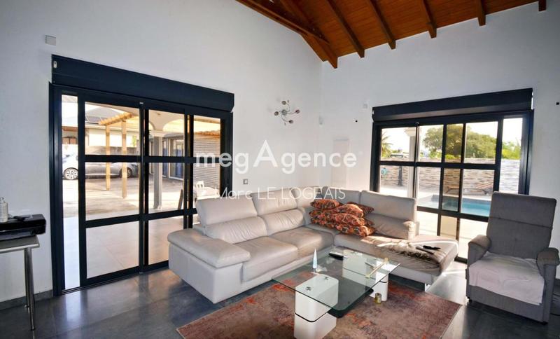 Villa - 210 m² - 5 pièces