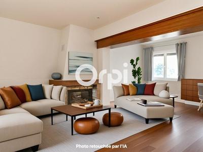 Maison - 91 m² - 5 pièces