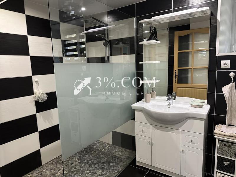 Maison - 190 m² - 7 pièces