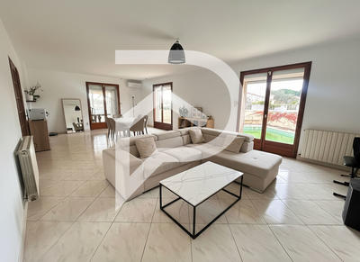 Maison - 151 m² - 5 pièces