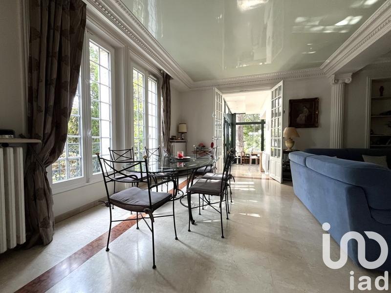 Maison - 200 m² - 6 pièces