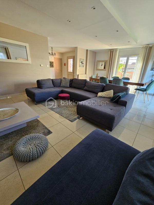 Maison - 230 m² - 7 pièces