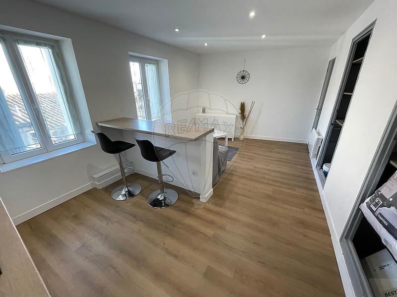 Studio - 24 m² - 1 pièce