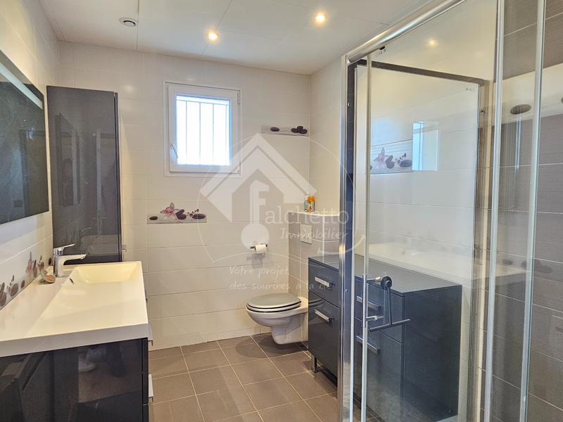 Maison - 157 m² - 7 pièces