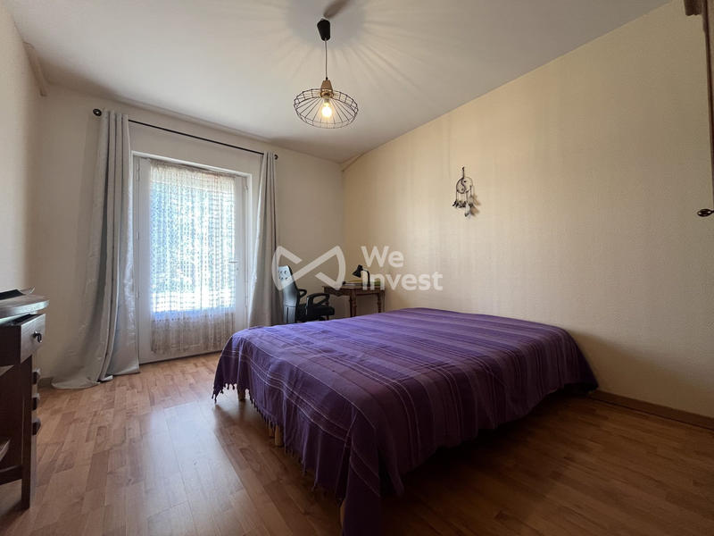 Maison - 240 m² - 7 pièces