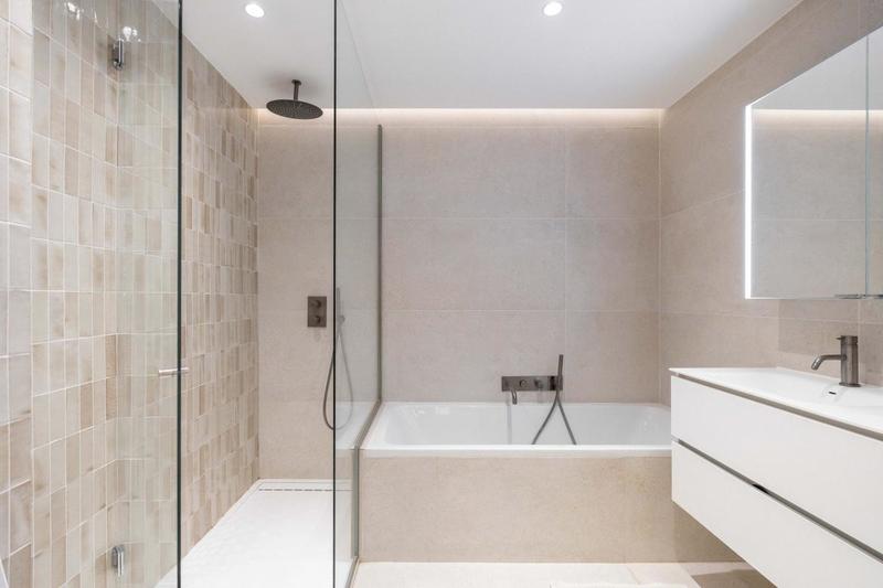 Appartement - 165 m² - 5 pièces