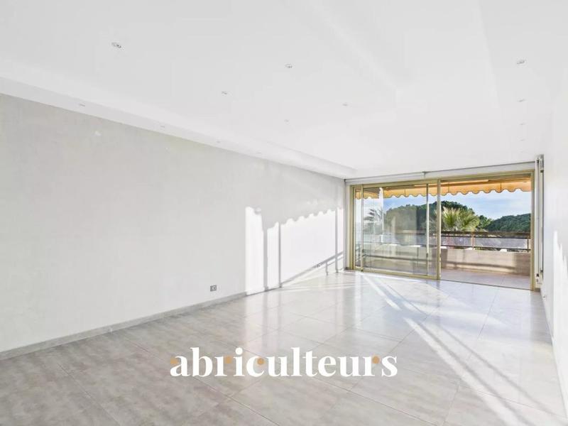 Appartement - 84 m² - 4 pièces