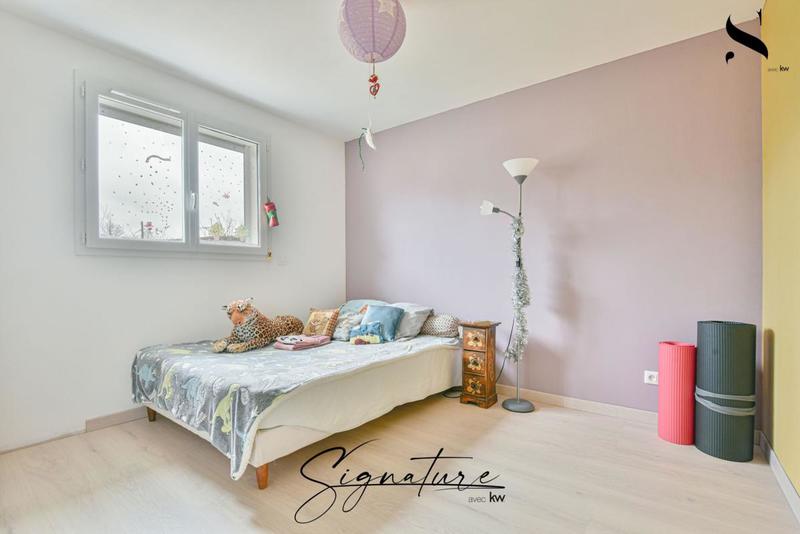 Pavillon - 94 m² - 5 pièces