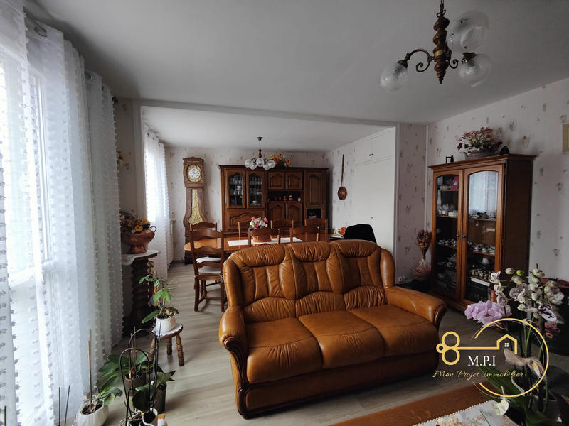 Appartement - 82 m² - 4 pièces