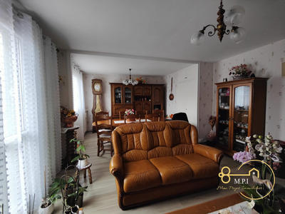 Appartement - 82 m² - 4 pièces