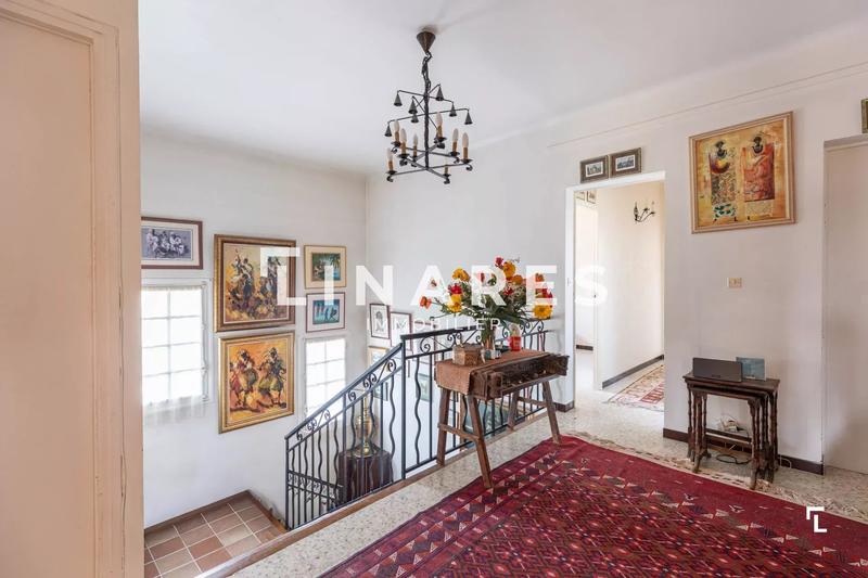 Maison - 369 m² - 7 pièces