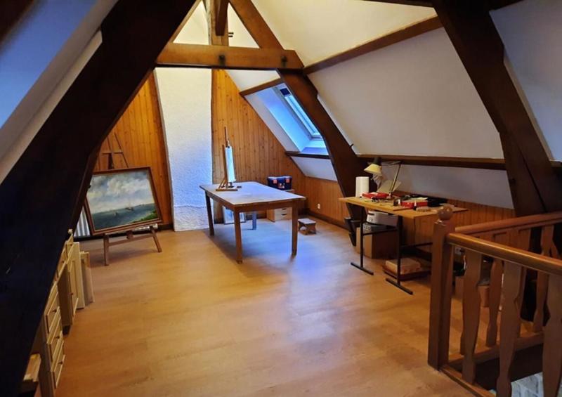 Maison - 285 m² - 9 pièces