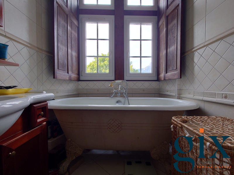 Appartement - 154 m² - 5 pièces