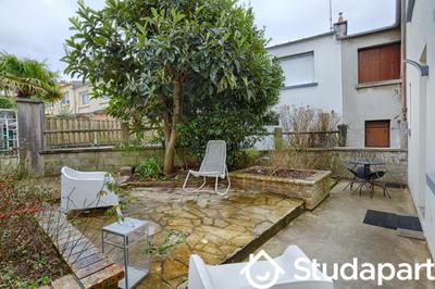 Chambre - 11 m² - 1 pièce