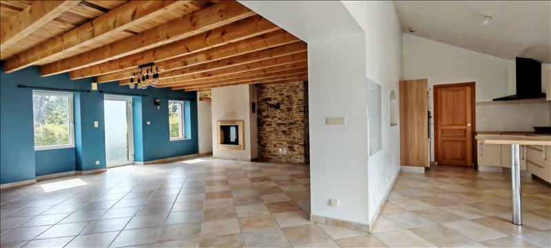 Maison - 170 m² - 5 pièces