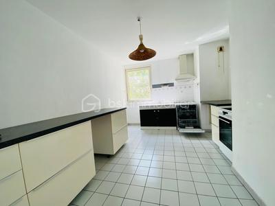 Appartement - 88 m² - 4 pièces