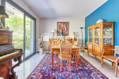 Maison - 178 m² - 7 pièces