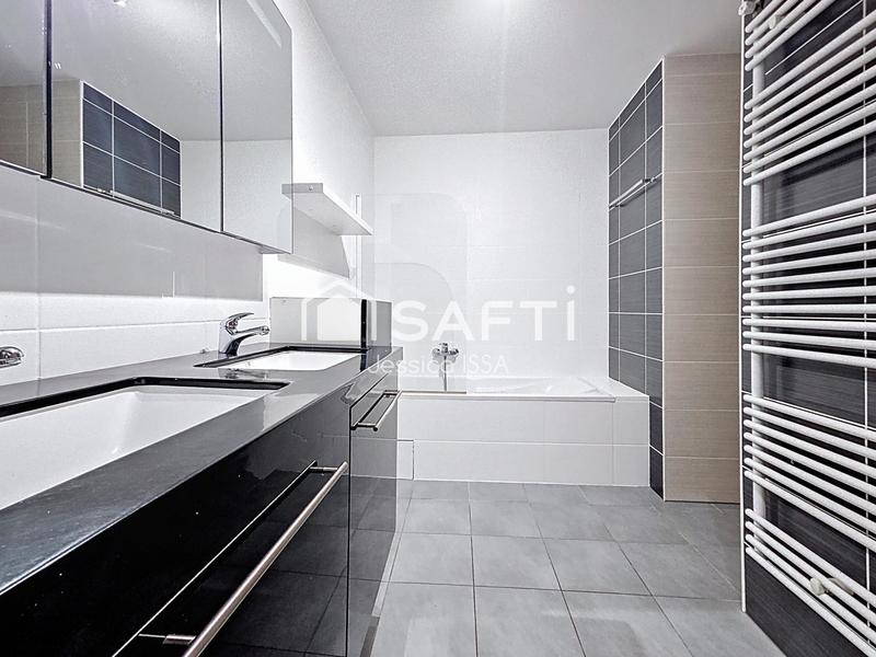 Appartement - 92 m² - 4 pièces