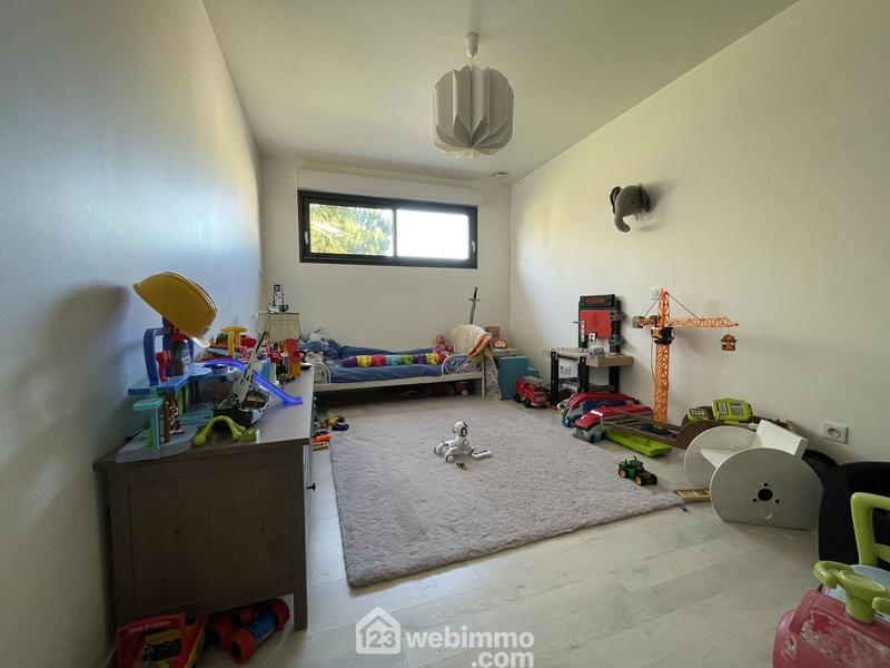 Maison - 165 m² - 6 pièces