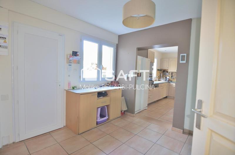 Maison - 162 m² - 8 pièces